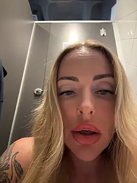 EmaSalis Chat XXX in diretta