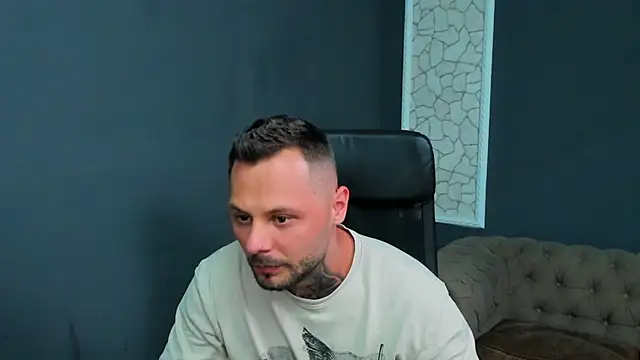 BrianHuntsn Live XXX chat