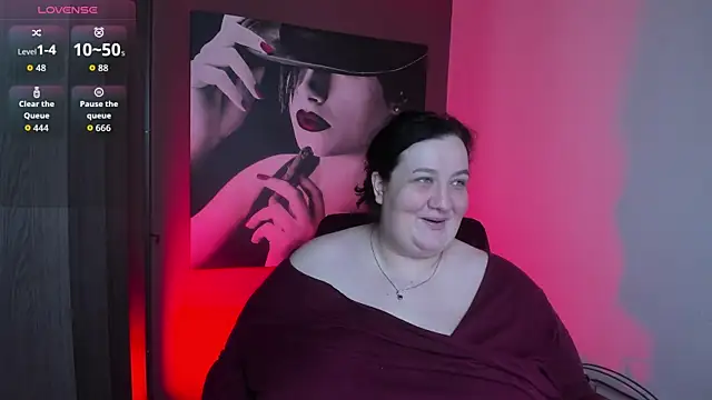 QueenOfHaze live XXX chat