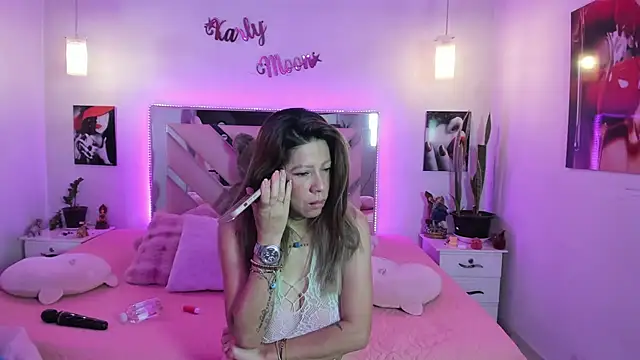Karly_moon's Live XXX Chat