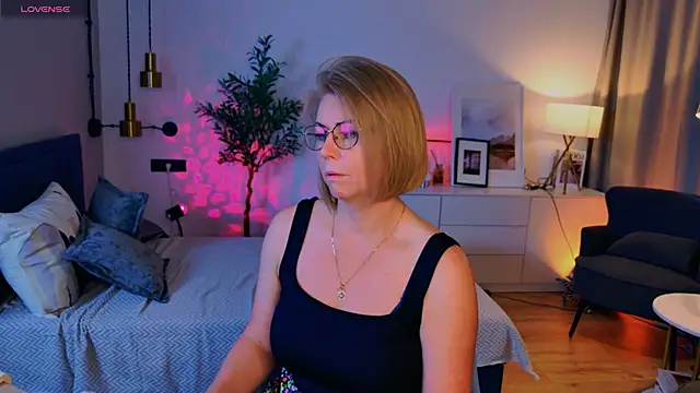 Annie_Light 现场XXX聊天