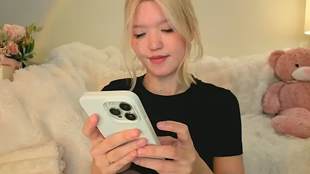 milli_sun_'s Live XXX Chat