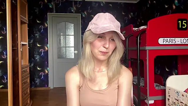 Nelly_Gilbertn Live XXX chat
