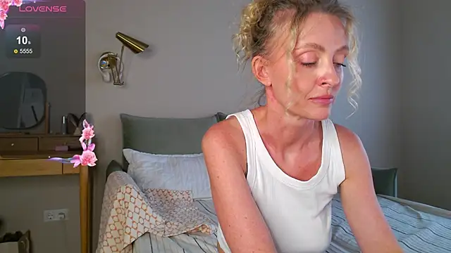 sexuallycorrecte Live XXX Chat