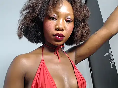 SpicyMackenzie22's Live XXX Chat