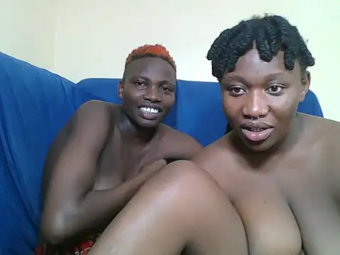 LunaCharm2's Live XXX Chat