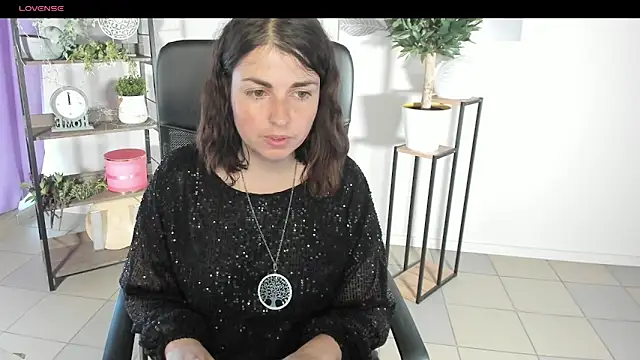 MartaEdams' Live XXX Chat