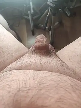 TobyDick13's Live XXX Chat