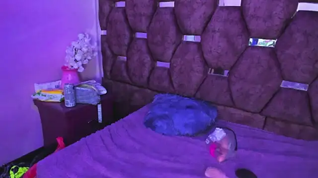 _Ivy_Luna élő XXX-chatje