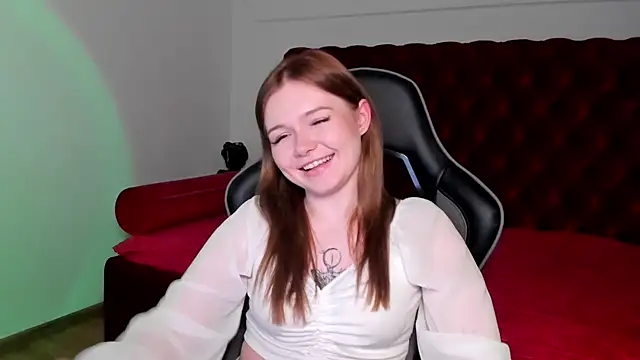 ElinaVale Chat XXX live