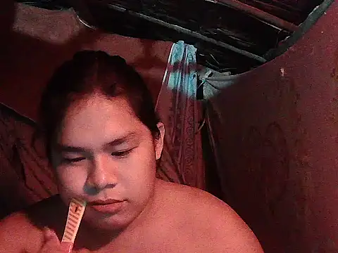 Chat XXX ao vivo de Huntrix2025