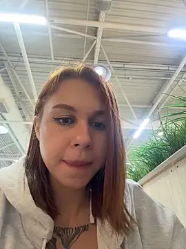 دردشة RosieSecret الجنسية المباشرة