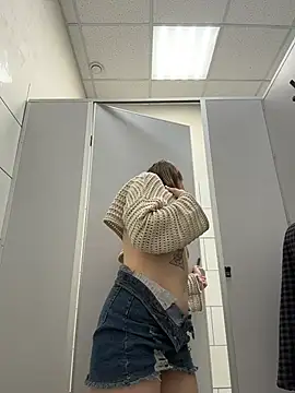 Sunny___BunnyのライブXXXチャット