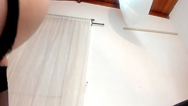 Chat XXX en directo de Isisjames