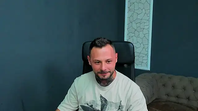 دردشة BrianHunts الجنسية المباشرة