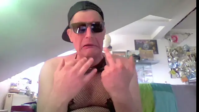 Chat XXX en directo de Bigthroaterboy