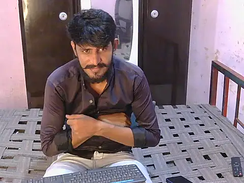 XXX chat uživo modela HotXKrish