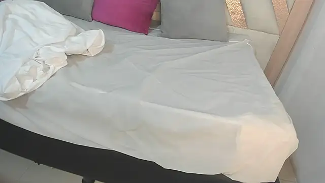 Chat +18 de EvelynCarter1 ao vivo