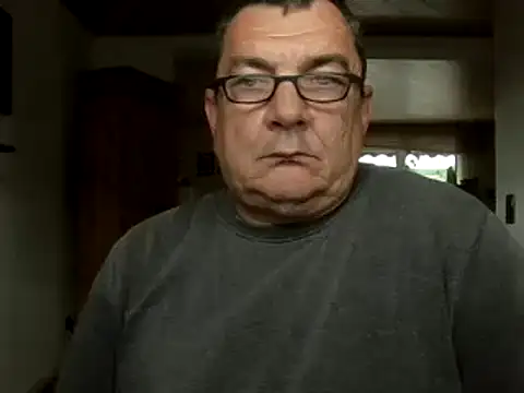 Nobbie444 – Naživo XXX chat