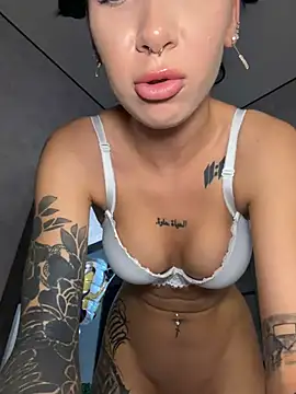 Chat XXX en directo de XEye_Candy