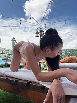 FeetVibe – Naživo XXX chat