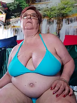 צ'אט XXX בשידור חי של QueenPammy1
