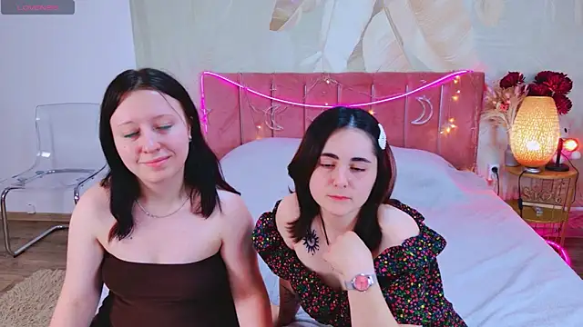 RuthHalll's Webcam Show