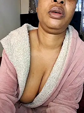 BootyCallEver live XXX chat