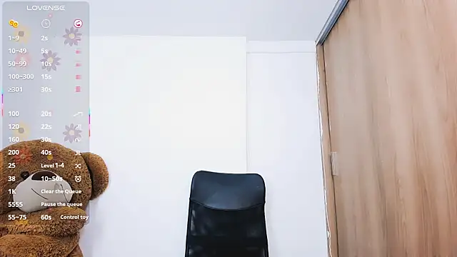 Онлайн чат XXX Charming_J