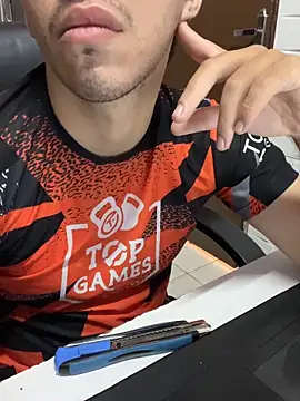 Chat +18 de Fer_Ti ao vivo