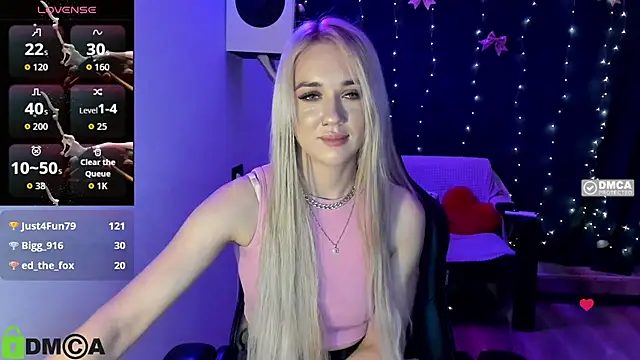 CrystalGirl99's Live XXX Chat