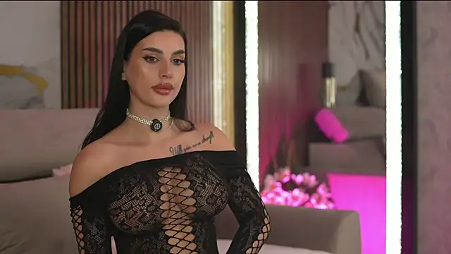 دردشة AmyBlair الجنسية المباشرة