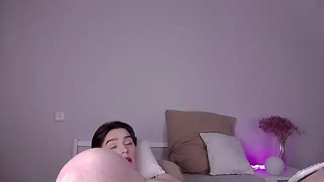 RobbyCharming's Webcam Show