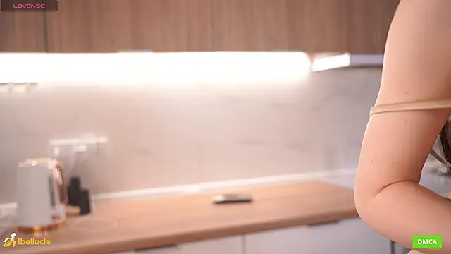Bellacle XXX чат на живо