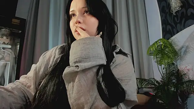 KittyNuarr's Live XXX Chat