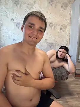 دردشة desiredude9 الجنسية المباشرة