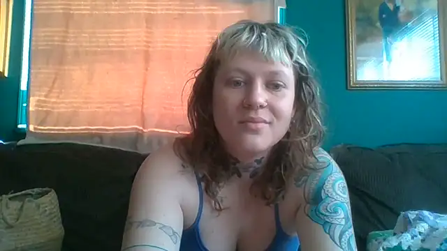 Chatroom XXX en direct de RosieSwitchBitch