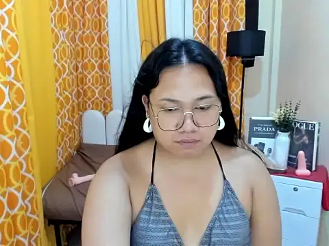 Chatroom XXX en direct de BigCockLexie