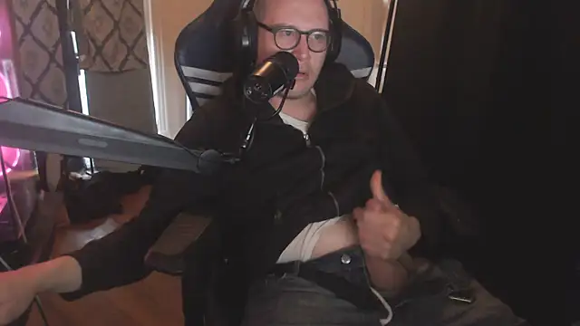 chicostick413 – webcam-show