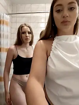 Chat XXX en directo de caressyourself