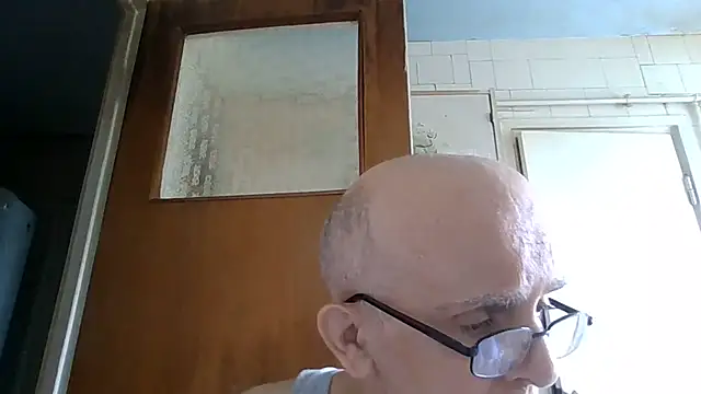 Chat XXX en directo de mariusica1@xh