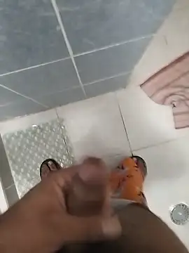 Wet_Dreams666: διαδικτυακό σόου στην κάμερα