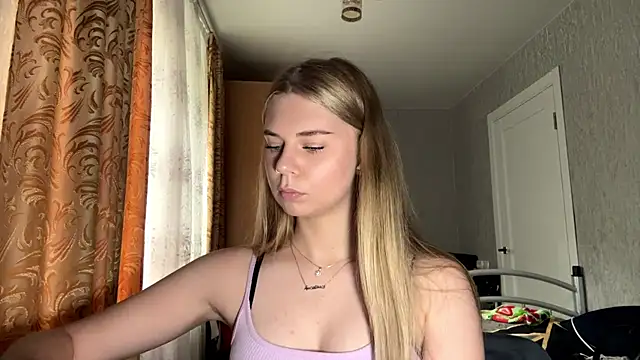XXX chat uživo modela HoneysPiee