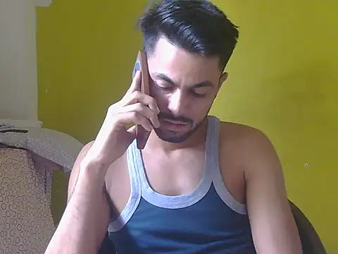 Stubborndesiboy Chat XXX in diretta