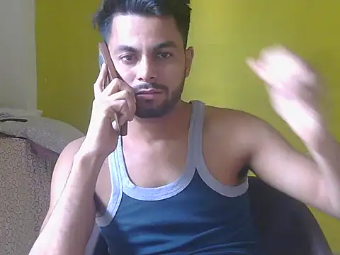 Chat +18 de Stubborndesiboy ao vivo