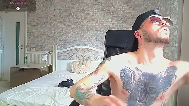 JonahShawn Live XXX chat