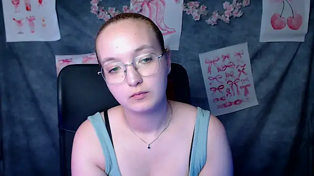 MissAriaa: онлайн-секс-чат