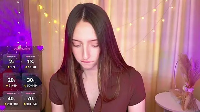 JasmineCream: онлайн-секс-чат