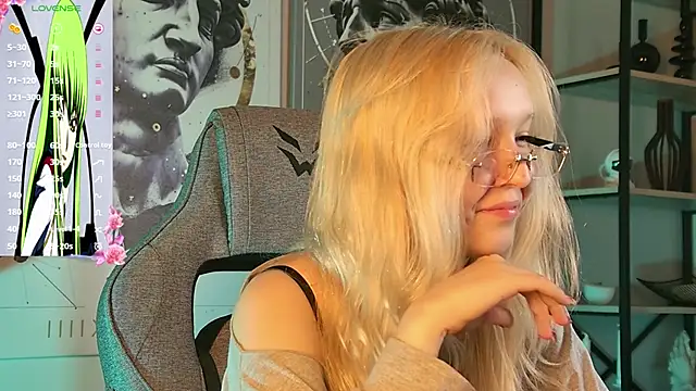 Chat XXX en directo de MaoqiBeverly