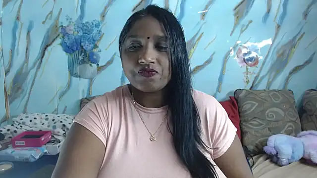 Indian_tracy live XXX chat